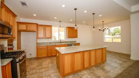 11347 Menlo Way, Redding, CA 96003 photo 9