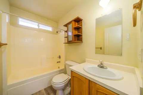 1582 Olive Ave, Redding, CA 96001 photo 14