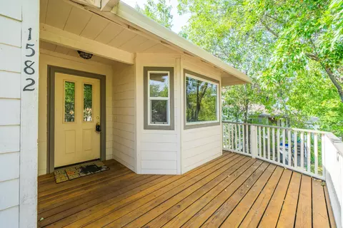 1582 Olive Ave, Redding, CA 96001 photo 1