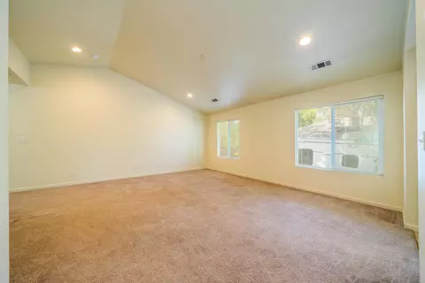 1582 Olive Ave, Redding, CA 96001 photo 6
