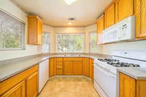 1582 Olive Ave, Redding, CA 96001 photo 10