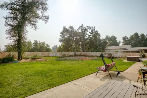 6741 Eastmont Dr, Redding, CA 96002 photo 4