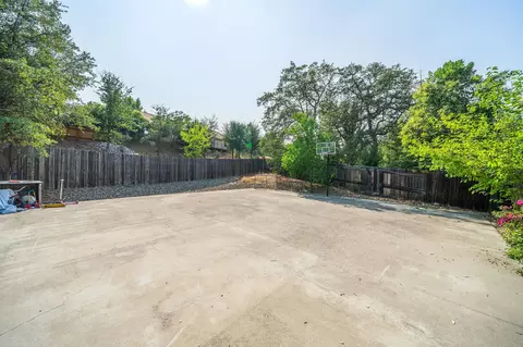 617 Country Oak Dr, Redding, CA 96003 photo 30