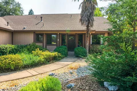 617 Country Oak Dr, Redding, CA 96003 photo 23