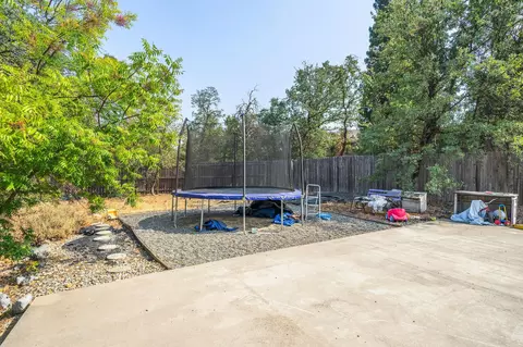 617 Country Oak Dr, Redding, CA 96003 photo 29