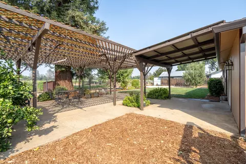 19550 Medo Vale Ln, Redding, CA 96002 photo 14