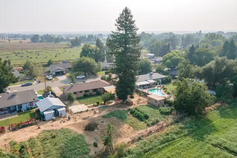 19550 Medo Vale Ln, Redding, CA 96002 photo 19