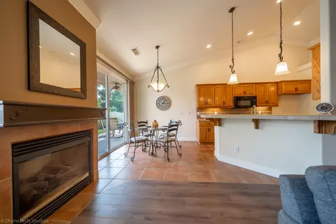 2177 Cadjew St, Redding, CA 96003 photo 16