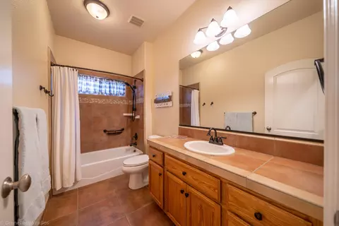 2177 Cadjew St, Redding, CA 96003 photo 36