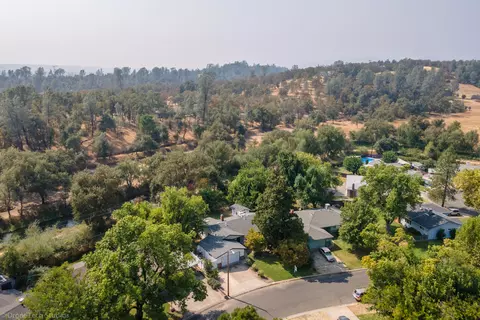 6542 Paso Dr, Redding, CA 96001 photo 18
