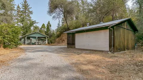 19929 Gardner Ln, Redding, CA 96003 photo 6