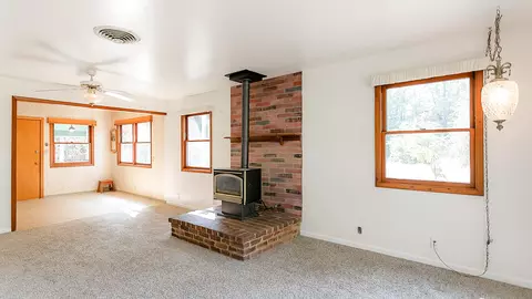 19929 Gardner Ln, Redding, CA 96003 photo 9