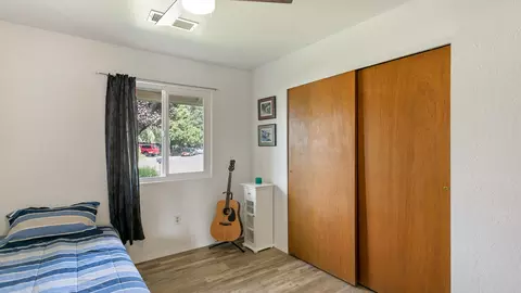 330 Newport Dr, Redding, CA 96001 photo 13