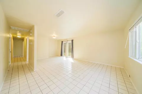 1757 Benton Dr, Redding, CA 96003 photo 3