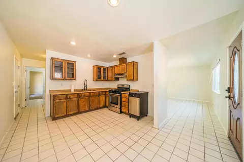 1757 Benton Dr, Redding, CA 96003 photo 4