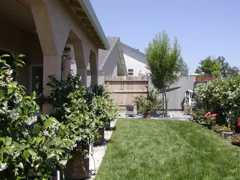 1182 Snowcap Trl, Redding, CA 96003 photo 3