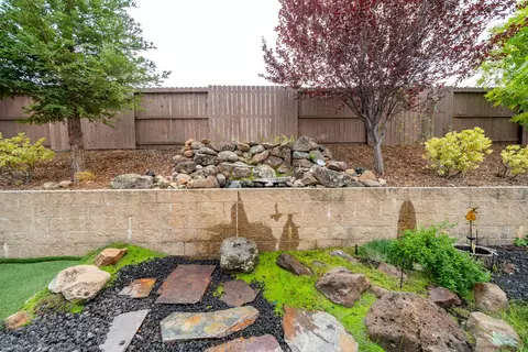 651 Rogue River Way, Redding, CA 96003 photo 44