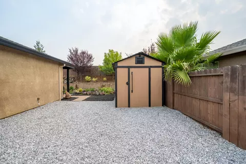 651 Rogue River Way, Redding, CA 96003 photo 47