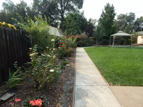 1029 Lorraine Dr, Redding, CA 96002 photo 21