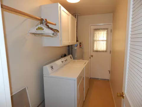 1029 Lorraine Dr, Redding, CA 96002 photo 9