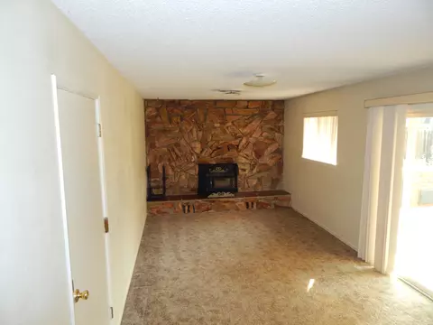 1029 Lorraine Dr, Redding, CA 96002 photo 7