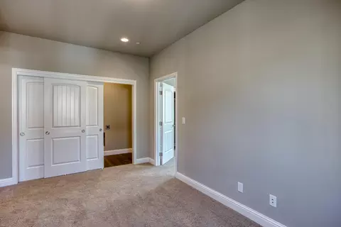 884 Congaree Ln, Redding, CA 96001 photo 27
