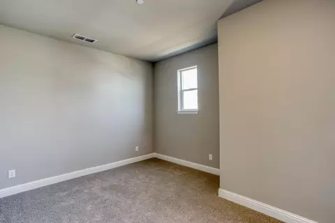 884 Congaree Ln, Redding, CA 96001 photo 38