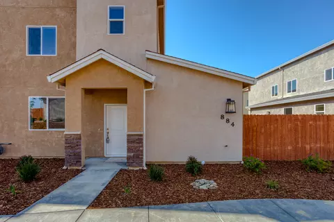 884 Congaree Ln, Redding, CA 96001 photo 3