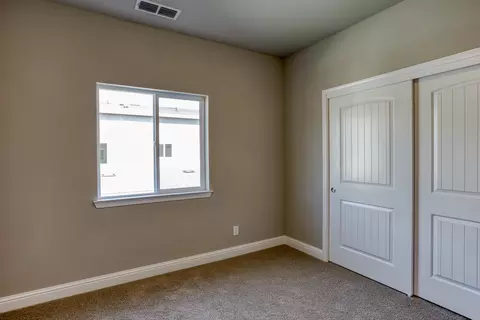 884 Congaree Ln, Redding, CA 96001 photo 32