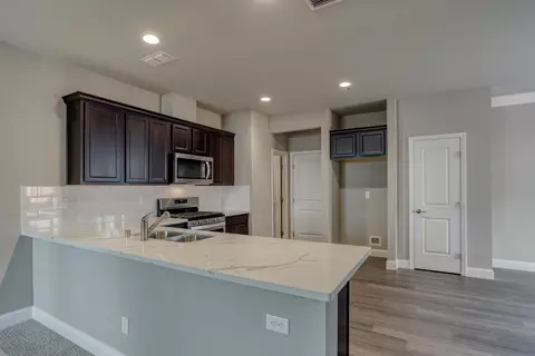 884 Congaree Ln, Redding, CA 96001 photo 6