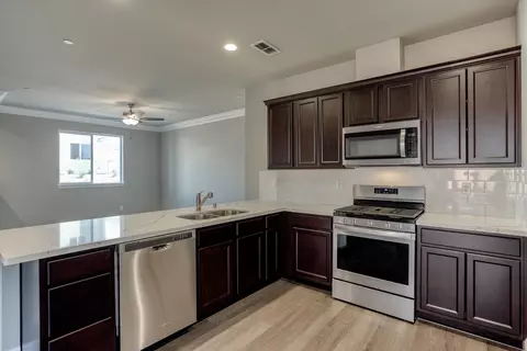 884 Congaree Ln, Redding, CA 96001 photo 5