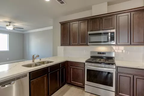 884 Congaree Ln, Redding, CA 96001 photo 9