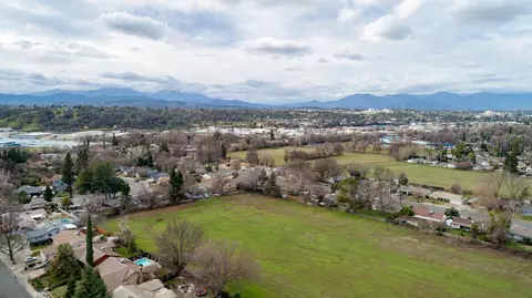 3401 Lagoon Dr, Redding, CA 96001 photo 41