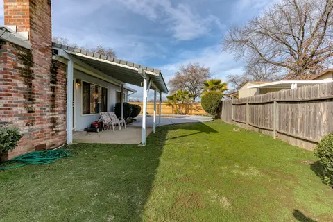 3401 Lagoon Dr, Redding, CA 96001 photo 32