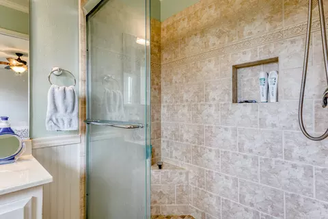 3401 Lagoon Dr, Redding, CA 96001 photo 21