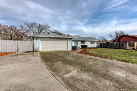 3401 Lagoon Dr, Redding, CA 96001 photo 4