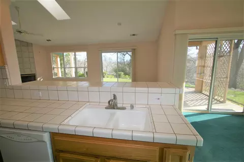 945 Hillsdale Ct, Redding, CA 96003 photo 20