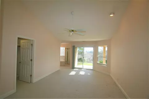 945 Hillsdale Ct, Redding, CA 96003 photo 30