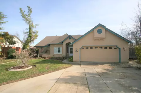 945 Hillsdale Ct, Redding, CA 96003 photo 1