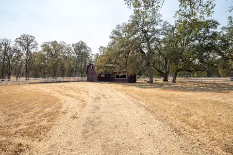 9912 Logan Rd, Redding, CA 96003 photo 46