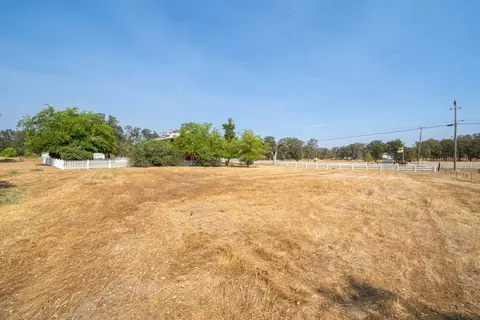 9912 Logan Rd, Redding, CA 96003 photo 48