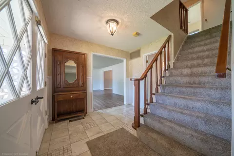 9912 Logan Rd, Redding, CA 96003 photo 8