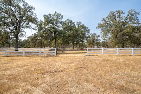 9912 Logan Rd, Redding, CA 96003 photo 52