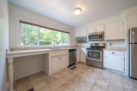 9912 Logan Rd, Redding, CA 96003 photo 15