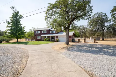 9912 Logan Rd, Redding, CA 96003 photo 3
