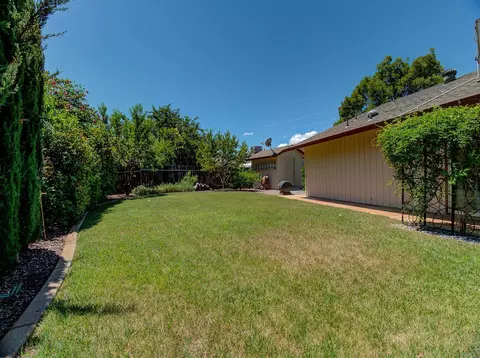 4607 Fiddleneck Dr, Redding, CA 96002 photo 25