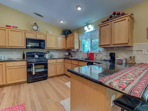 4607 Fiddleneck Dr, Redding, CA 96002 photo 7