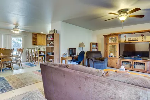 57 Tidmore Ln, Redding, CA 96003 photo 3
