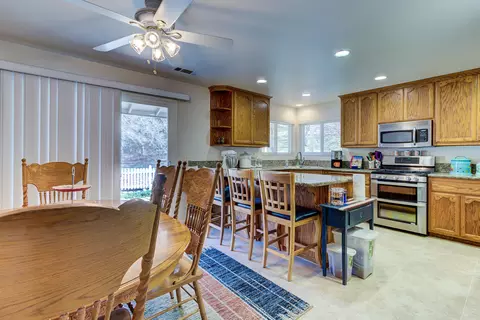 57 Tidmore Ln, Redding, CA 96003 photo 6