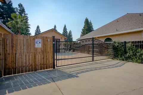 2763 Montana Sky Dr, Redding, CA 96002 photo 5